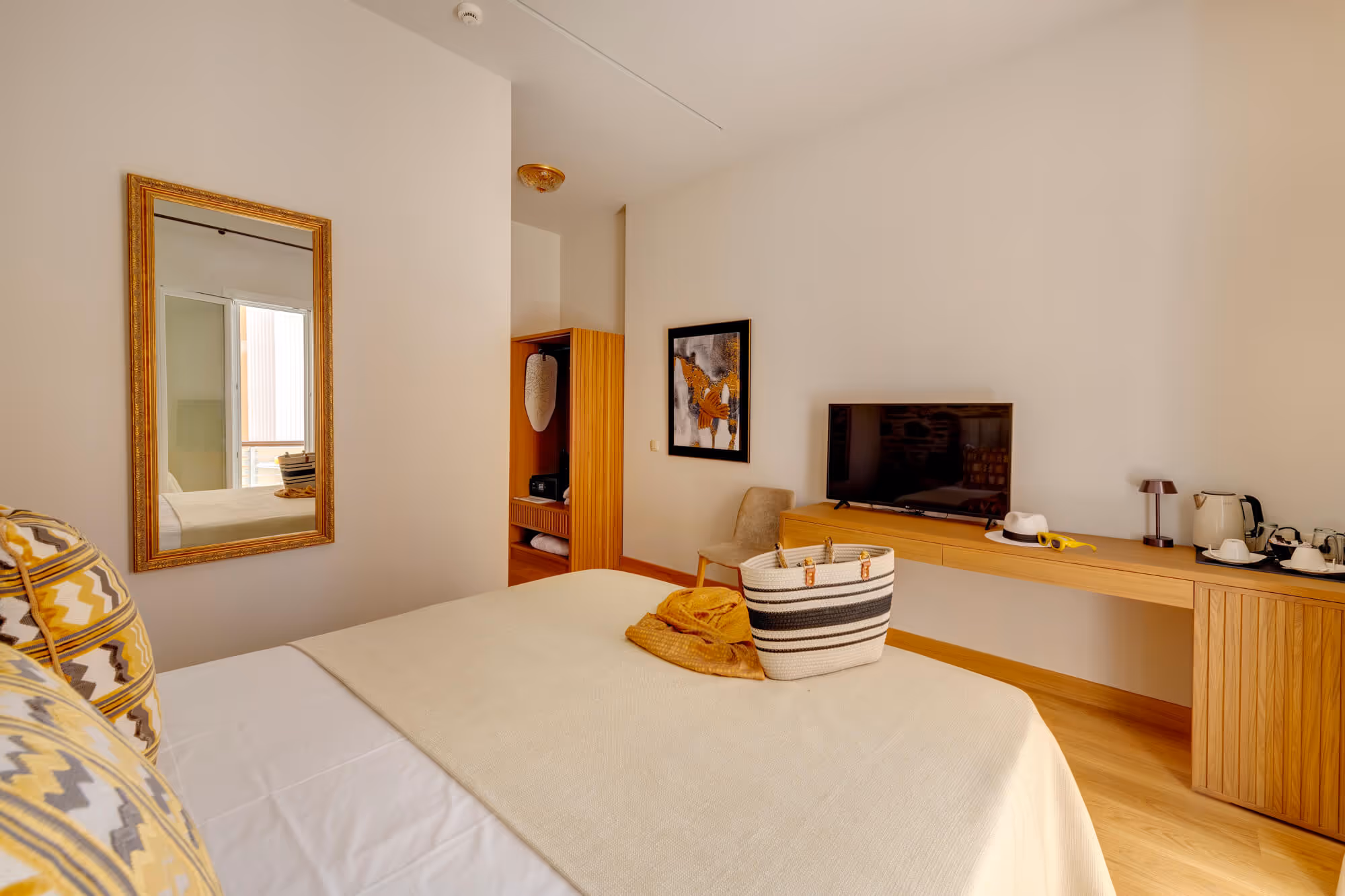 Ferousa room